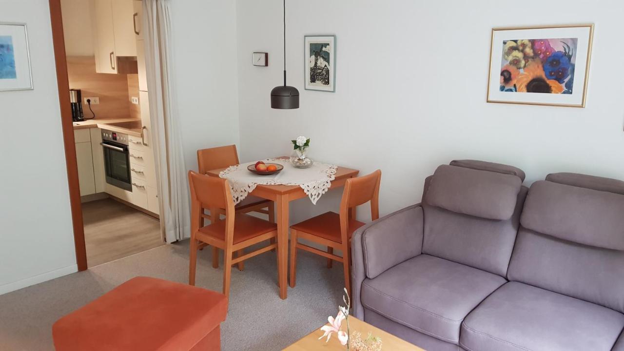 Kurpark Appartement กลึคส์บวร์ก ภายนอก รูปภาพ