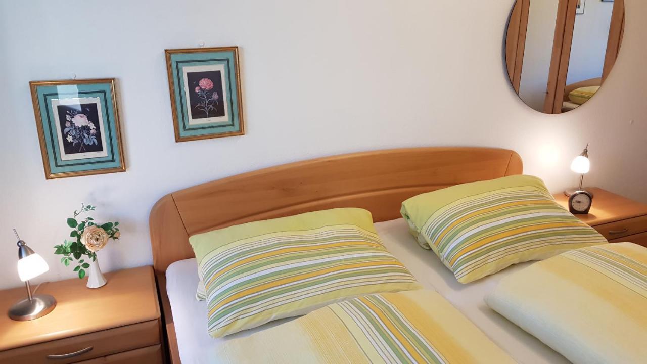 Kurpark Appartement กลึคส์บวร์ก ภายนอก รูปภาพ